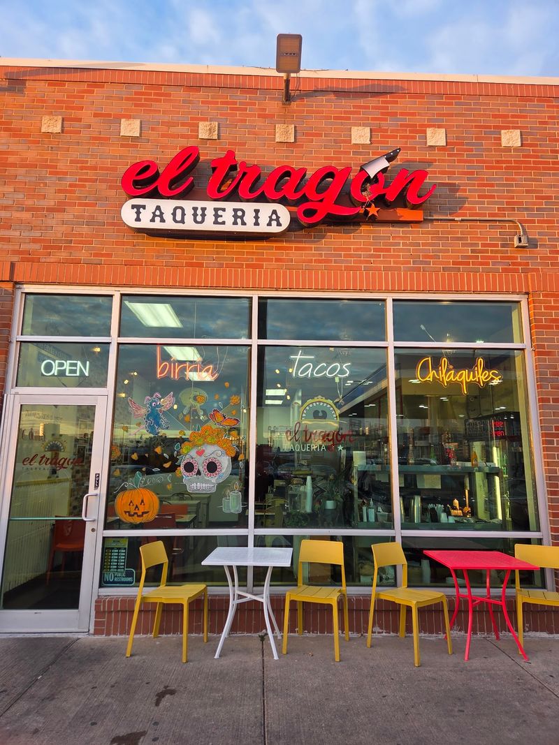 EL TRAGÓN TAQUERÍA, Chicago, IL EL TRAGÓN TAQUERÍA, Chicago, IL