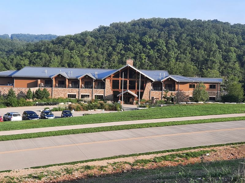 Echo Bluff State Park Lodge, Eminence, MO Echo Bluff State Park Lodge, Eminence, MO