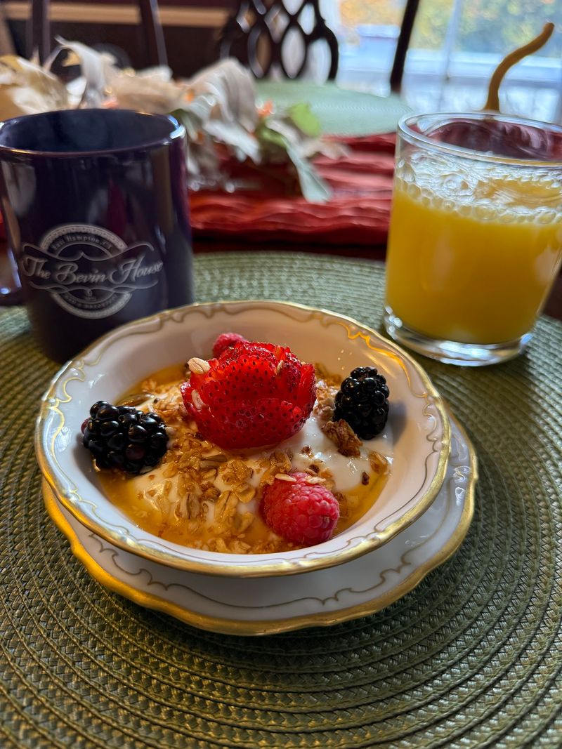 Farm-to-Table Breakfasts That Steal the Morning