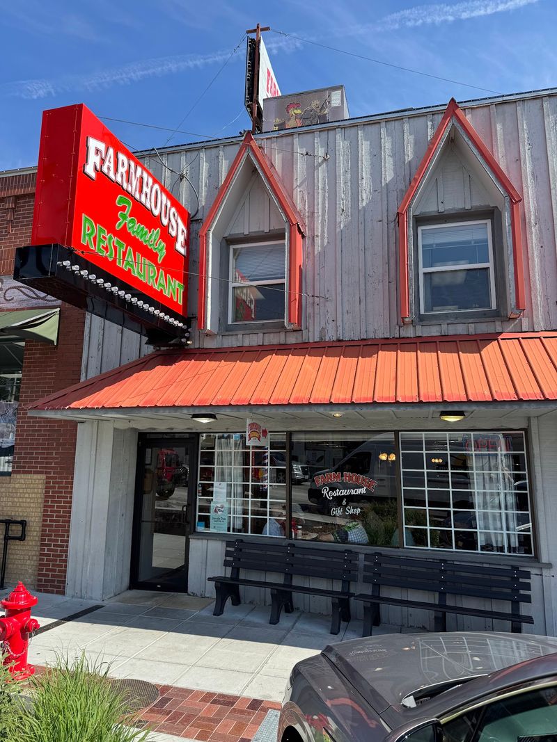 Farmhouse Restaurant, Branson, MO