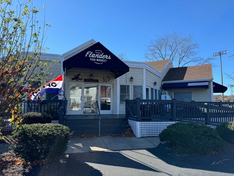 Flanders Fish Market & Restaurant, East Lyme, CT