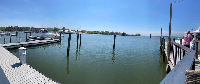 Floating Docks and Arrival by Boat Floating Docks and Arrival by Boat