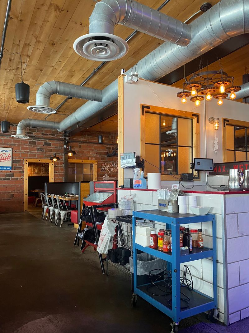 Four Decades As An Independent Kitchen Four Decades As An Independent Kitchen