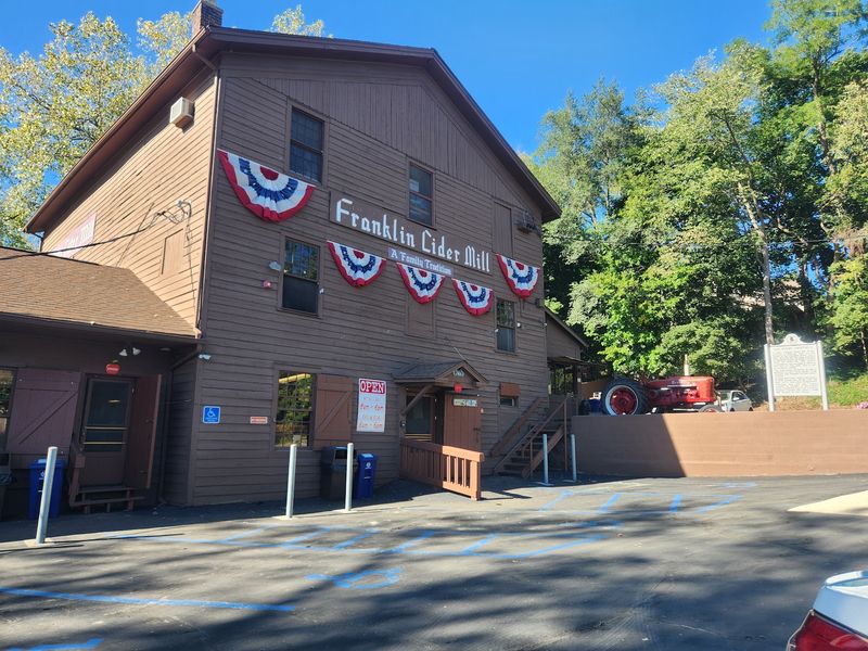 Franklin Cider Mill, Bloomfield Hills