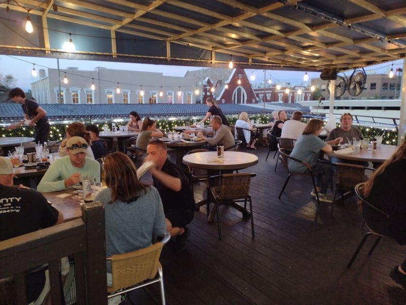 Friendly Service and a Relaxed Atmosphere Friendly Service and a Relaxed Atmosphere