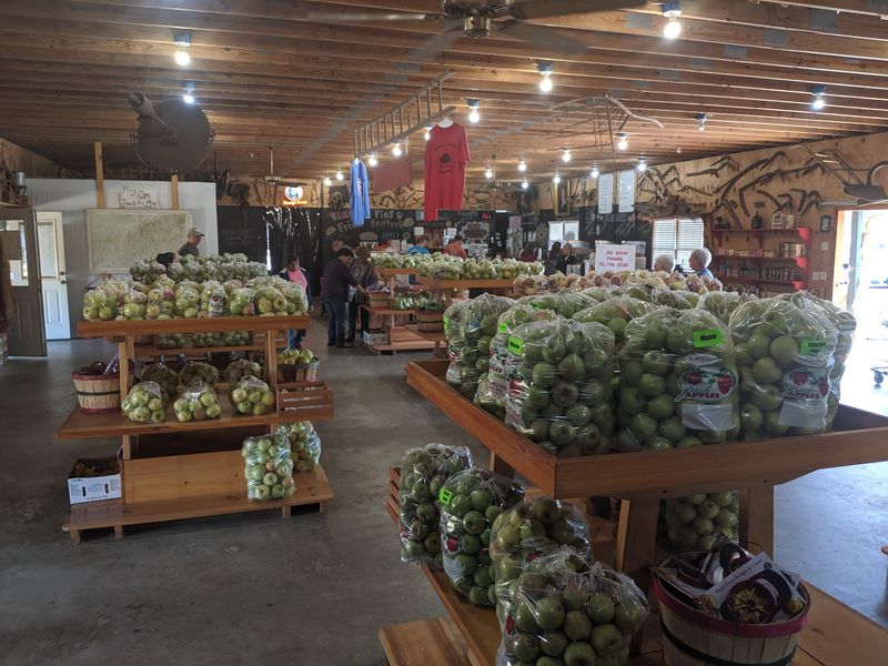 From Penland's Apple House to Penland Orchards From Penland's Apple House to Penland Orchards
