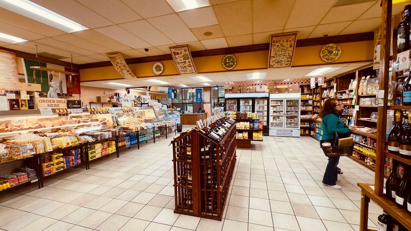 Gemelli's Italian Market, Gaithersburg, MD
