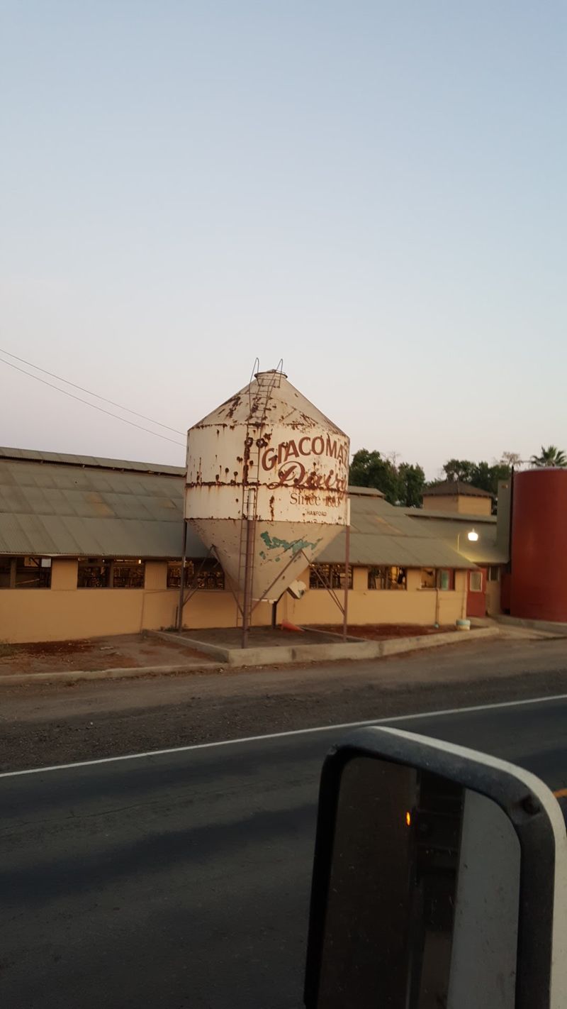 Giacomazzi Dairy, Hanford, CA Giacomazzi Dairy, Hanford, CA