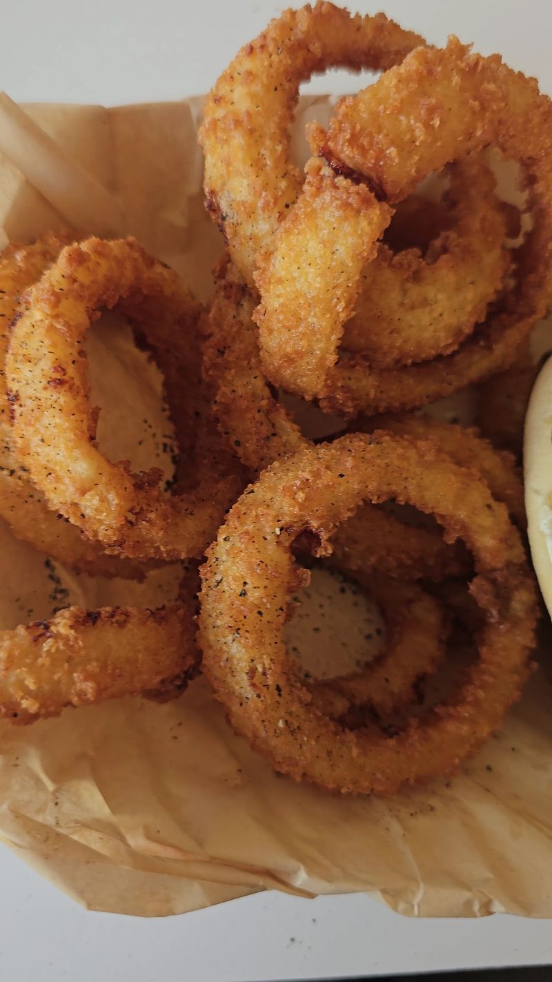 Golden Onion Rings Steal The Show