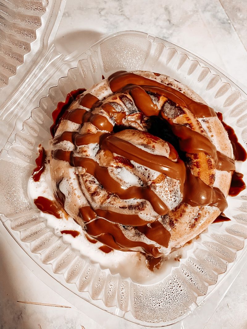 Gooey Cinnamon Rolls Worth the Calories Gooey Cinnamon Rolls Worth the Calories