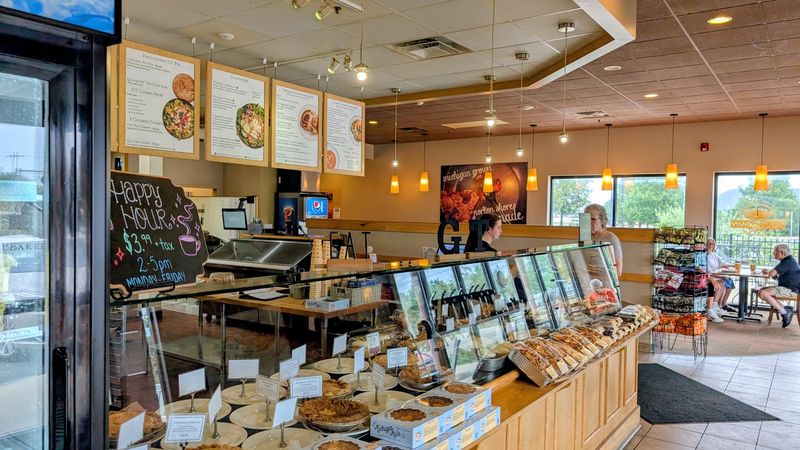 Grand Traverse Pie Company, Holland