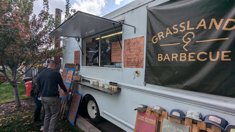 Grasslands Barbecue, Hood River, OR