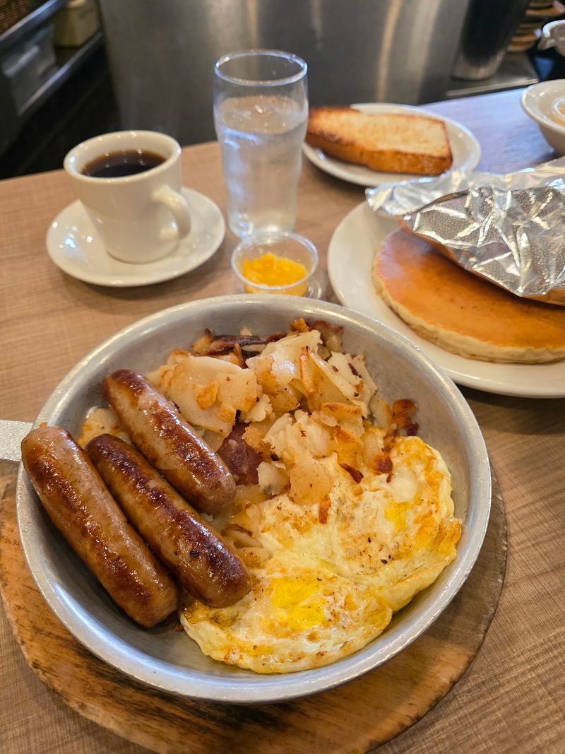 Greek Diner Classics on the Menu