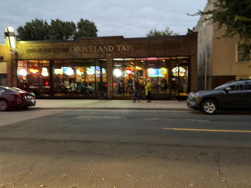 Groveland Tap, St. Paul, Minnesota
