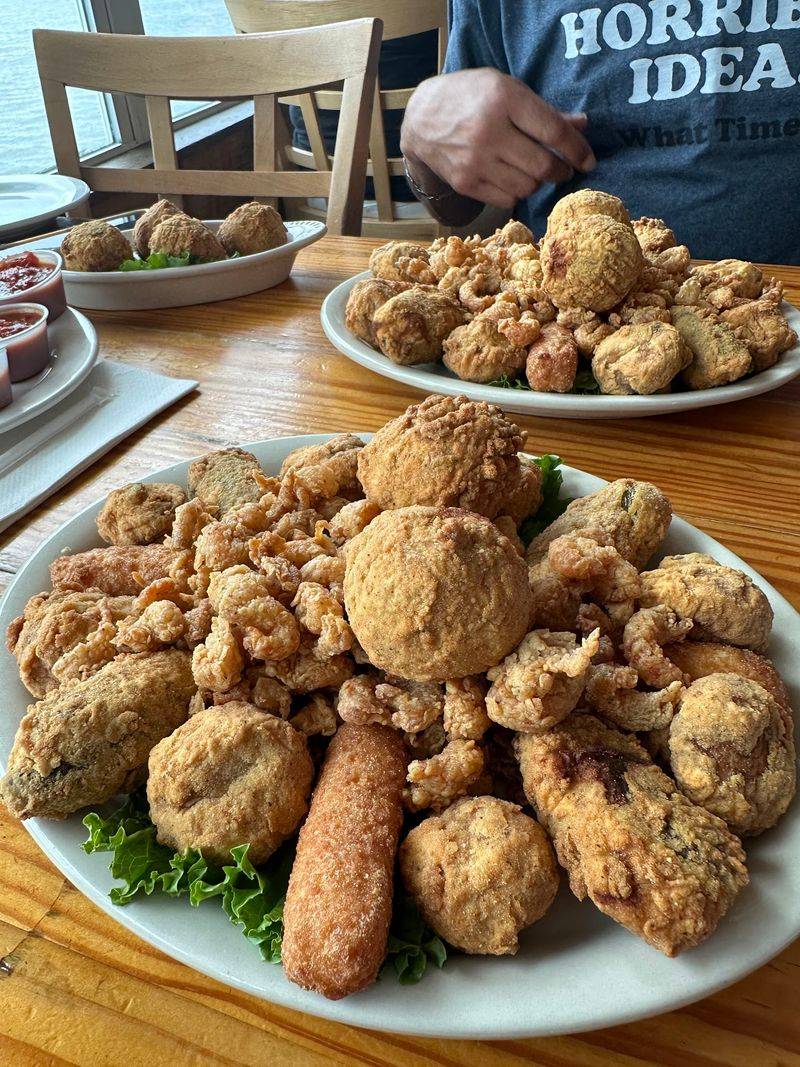 Gulf Baskets Fried Fresh Off The Water