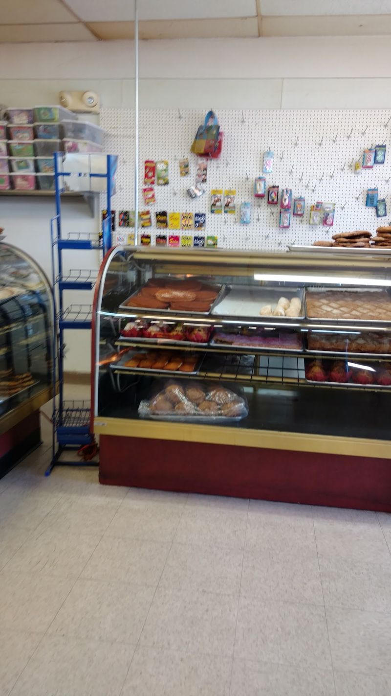 Half Market, Half Bakery