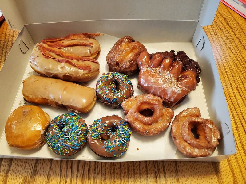 Happy Donuts, Puyallup, WA Happy Donuts, Puyallup, WA