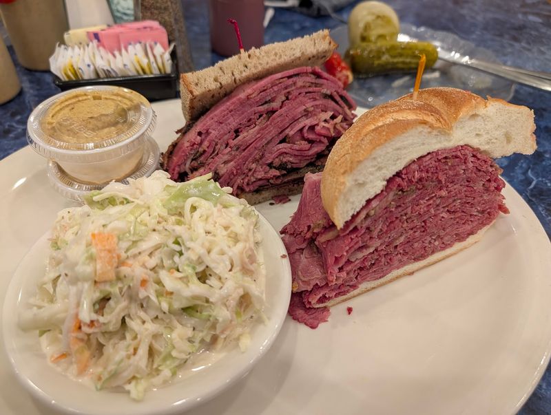 Harold's New York Deli, Edison, NJ Harold's New York Deli, Edison, NJ