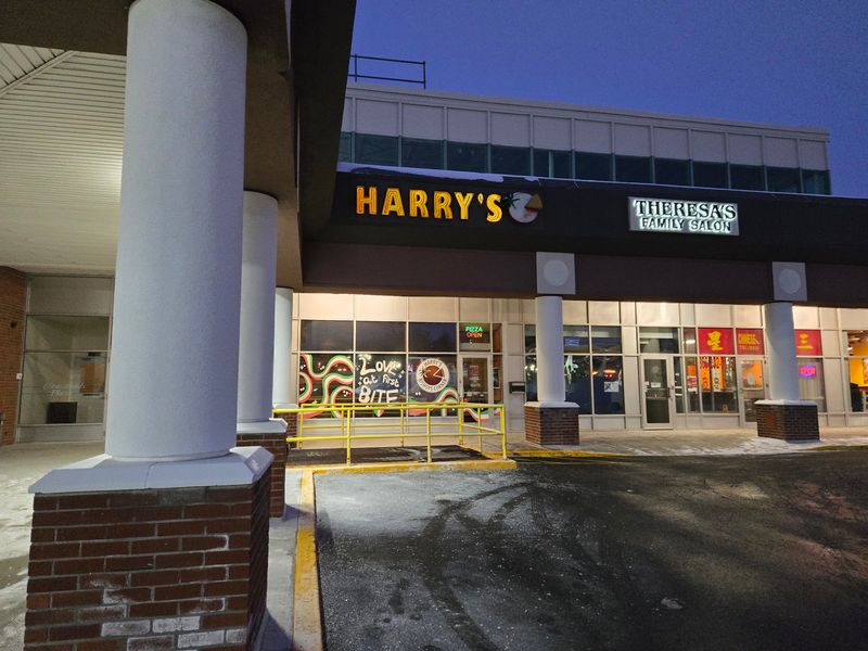 Harry's Bishops Corner Pizza Napoletana, West Hartford, CT