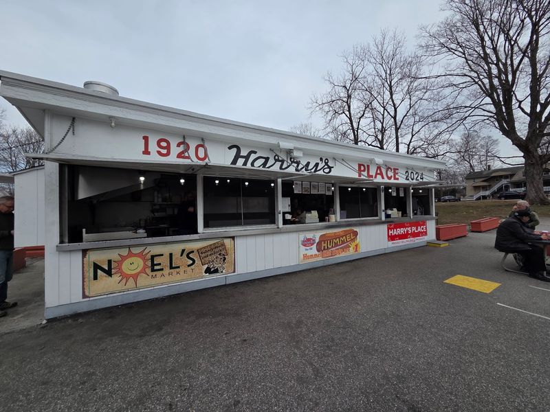 Harry's Place, Colchester, CT