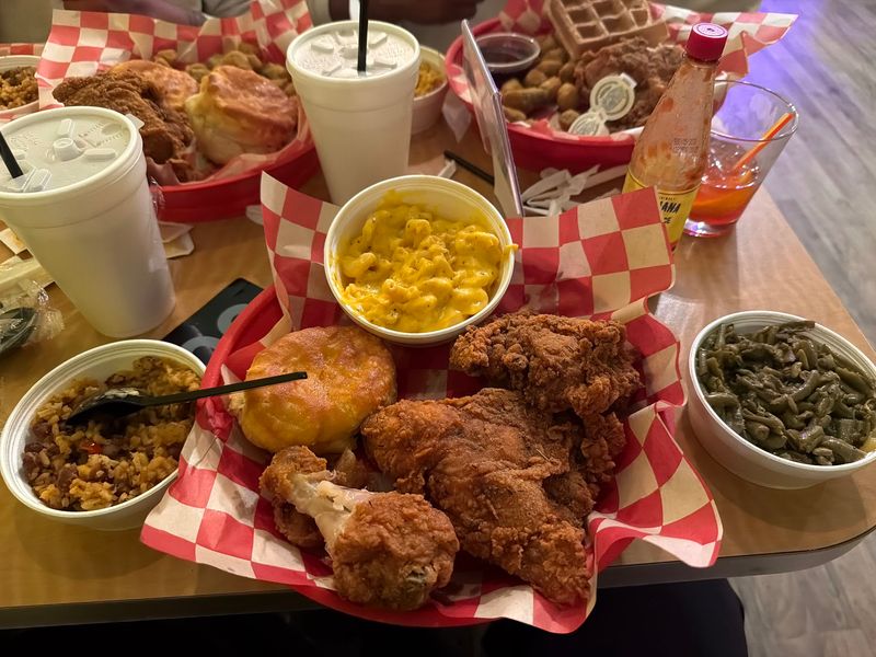 Hen House | Chicken and Catfish Co, St Robert, MO