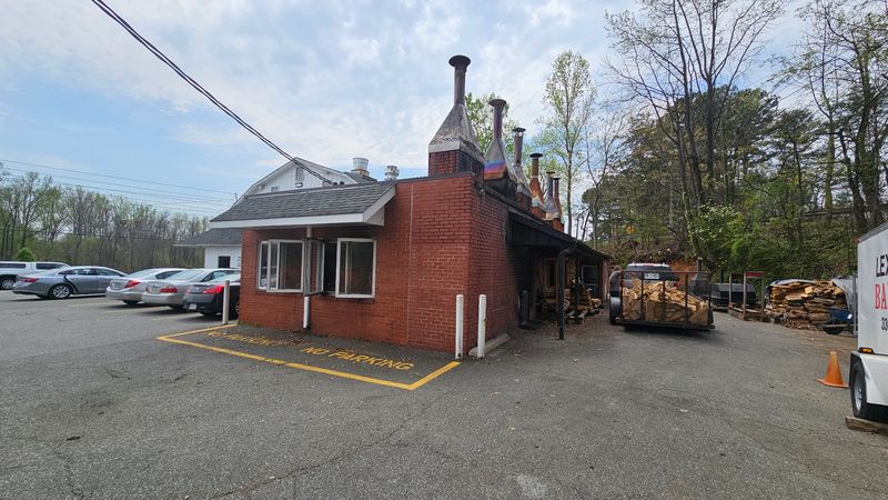 Hickory Fire and a Style With Its Own Name
