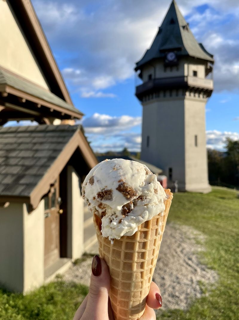 High Lawn Farm, Lee, MA