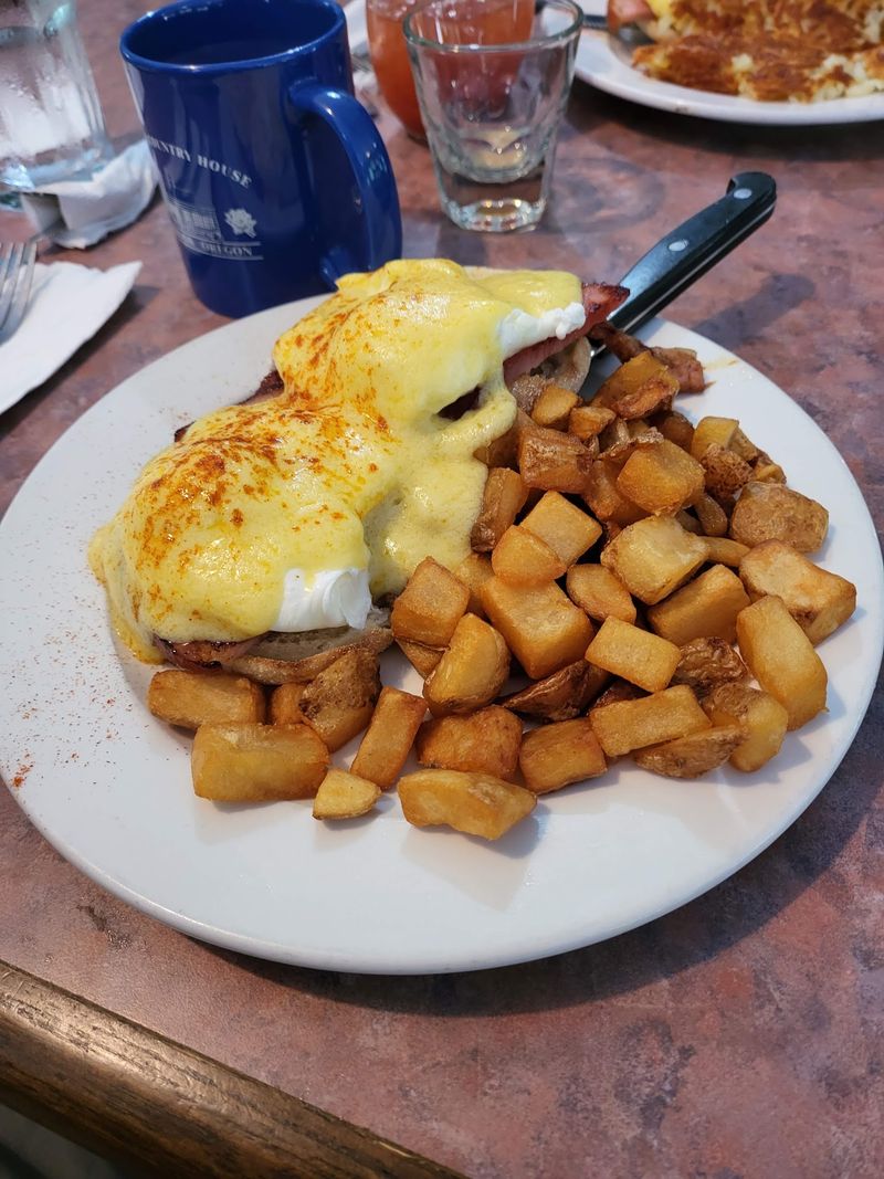 Home-Cooked Breakfast That Draws a Crowd