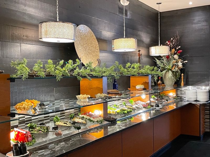 Hot Bar Sides and the Famous Cinnamon Pineapple