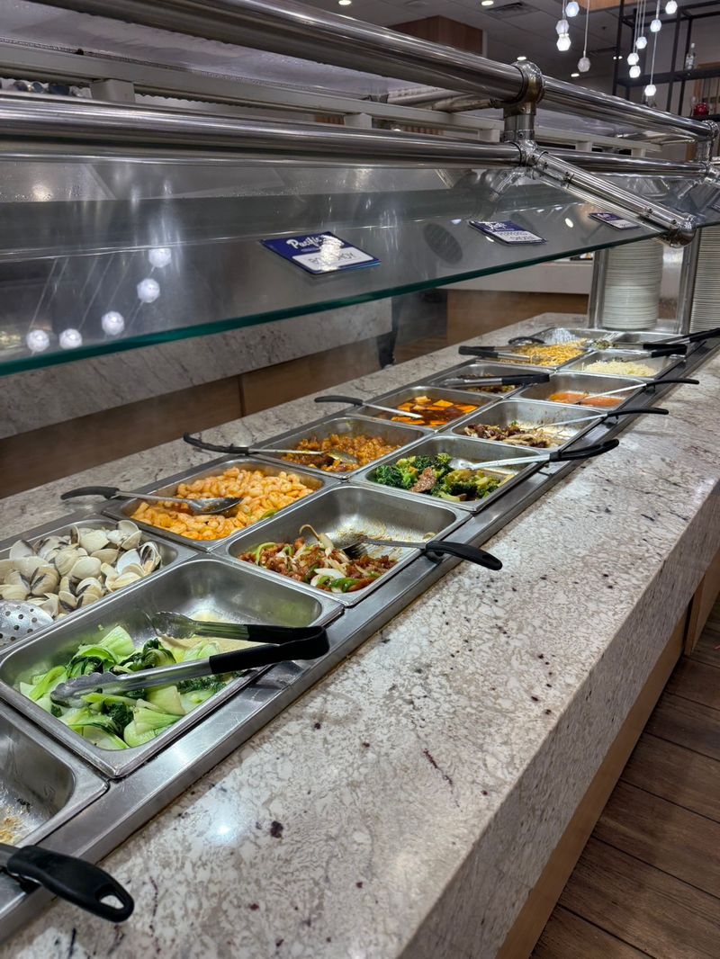 Hours, Prices, and the Lunch Versus Dinner Choice