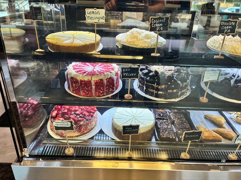 House-Made Desserts and Legendary Pies