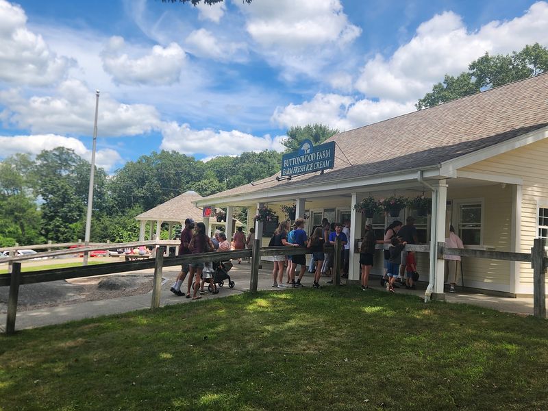 How The Long Lines Really Move