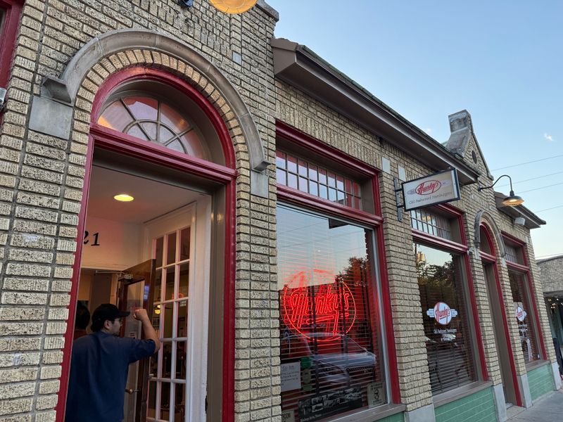 Hunky's Old Fashioned Hamburgers - Bishop Arts, Dallas, TX
