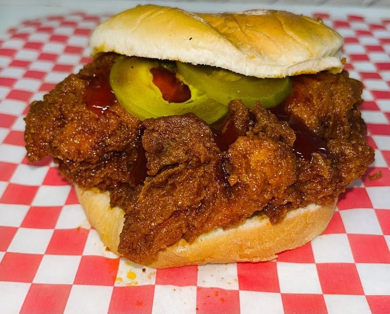 Hurt's Hot Chicken, Hendersonville, TN