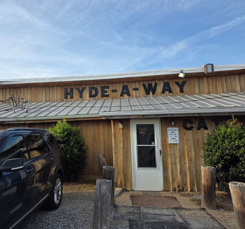 Hyde Away Catfish Inn, Broseley, MO Hyde Away Catfish Inn, Broseley, MO