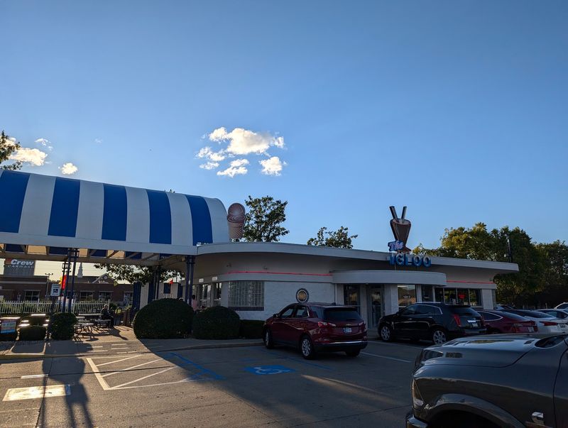 Igloo Frozen Custard, Lafayette, IN Igloo Frozen Custard, Lafayette, IN