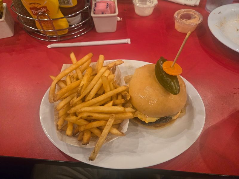 Insider Tips for Ordering Your Burger Insider Tips for Ordering Your Burger