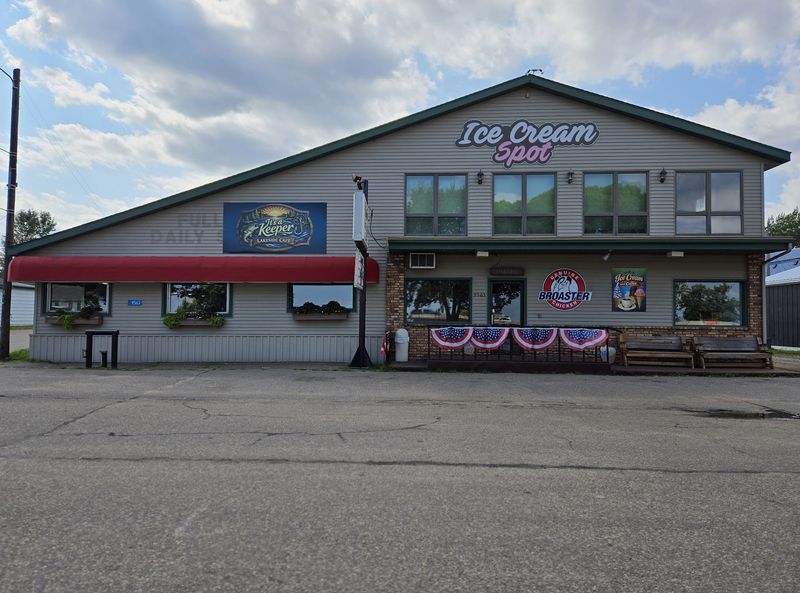 It's a Keeper Lakeside Cafe, Garrison, MN It's a Keeper Lakeside Cafe, Garrison, MN