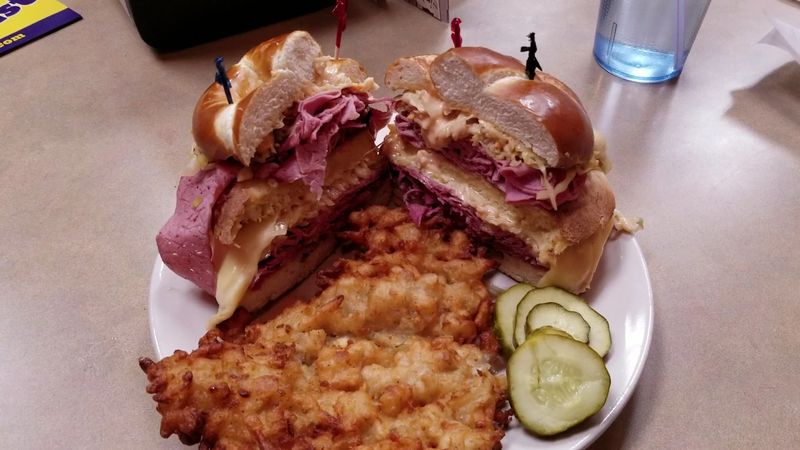 Izzy's - Elm Street, Cincinnati, OH