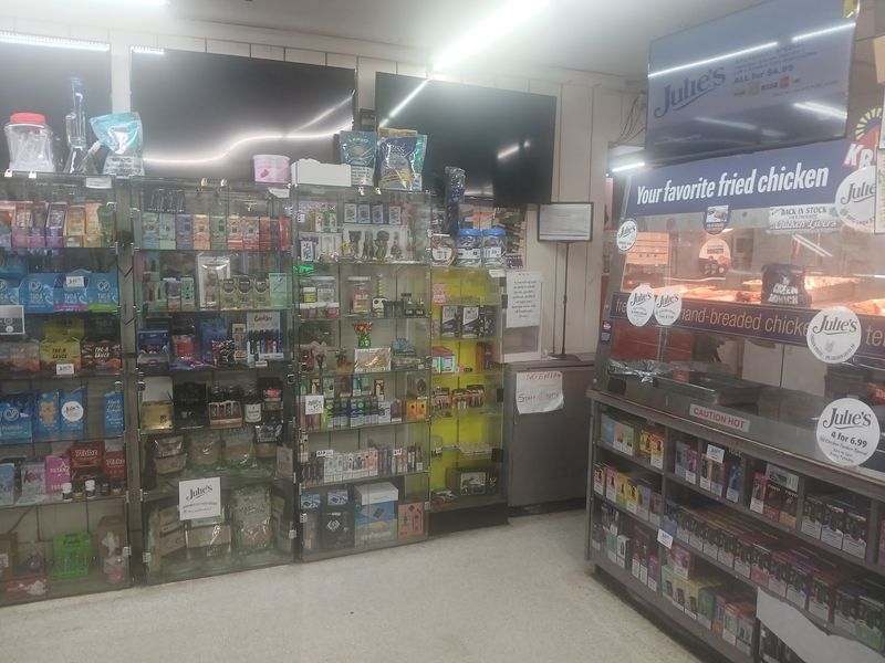 JULIE'S FUEL STOP, Knoxville, TN
