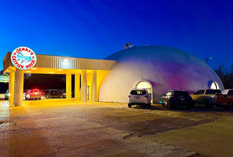 Jerry's Catfish House, Florence, MS