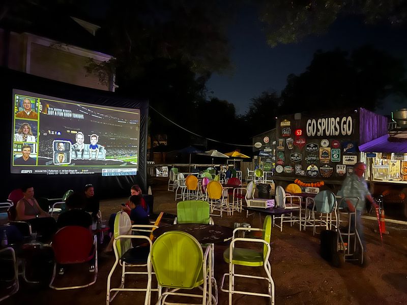 Jumbo Screens Built For Game Day