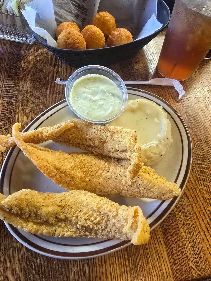 Jumpin Catfish Restaurant, Olathe, KS