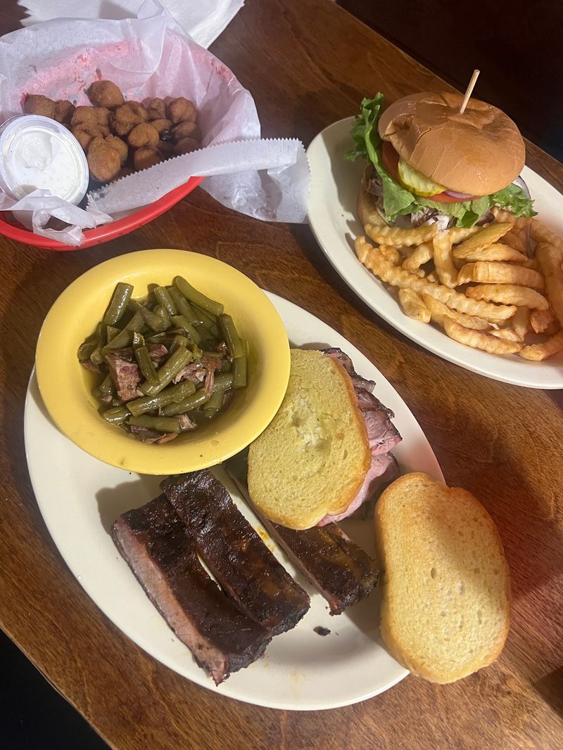 Ken's Bar-B-Que, Lake City, FL