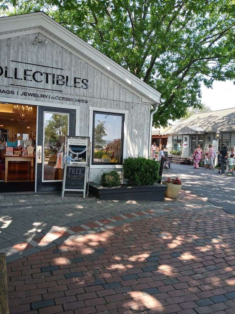 Kitchen Kettle Village, Intercourse, Pennsylvania