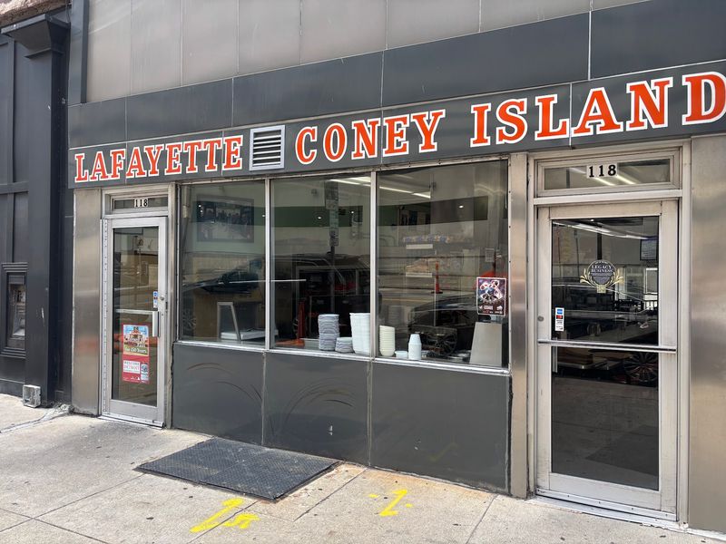 Lafayette Coney Island, Detroit
