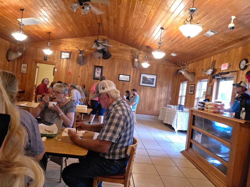 Lake Crowds, Big Families, and Hungry Road-Trippers