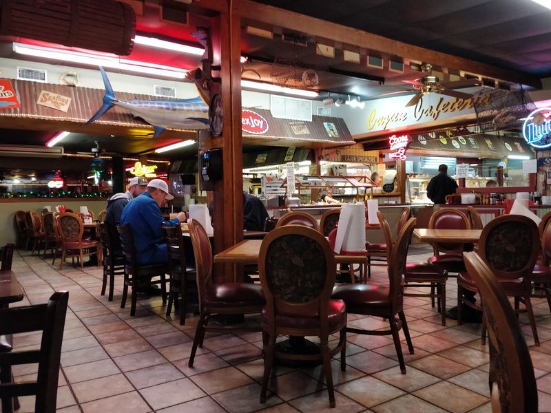 Larry & Rita's Mexican Cajun Bar & Grill, Groves, TX