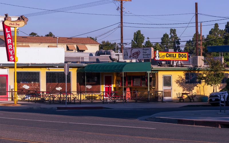 Larry's Chili Dog, Burbank, CA Larry's Chili Dog, Burbank, CA