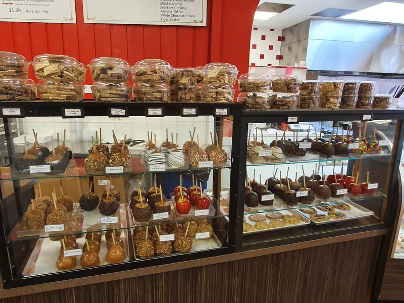 Laura's Fine Candies, Estes Park, CO